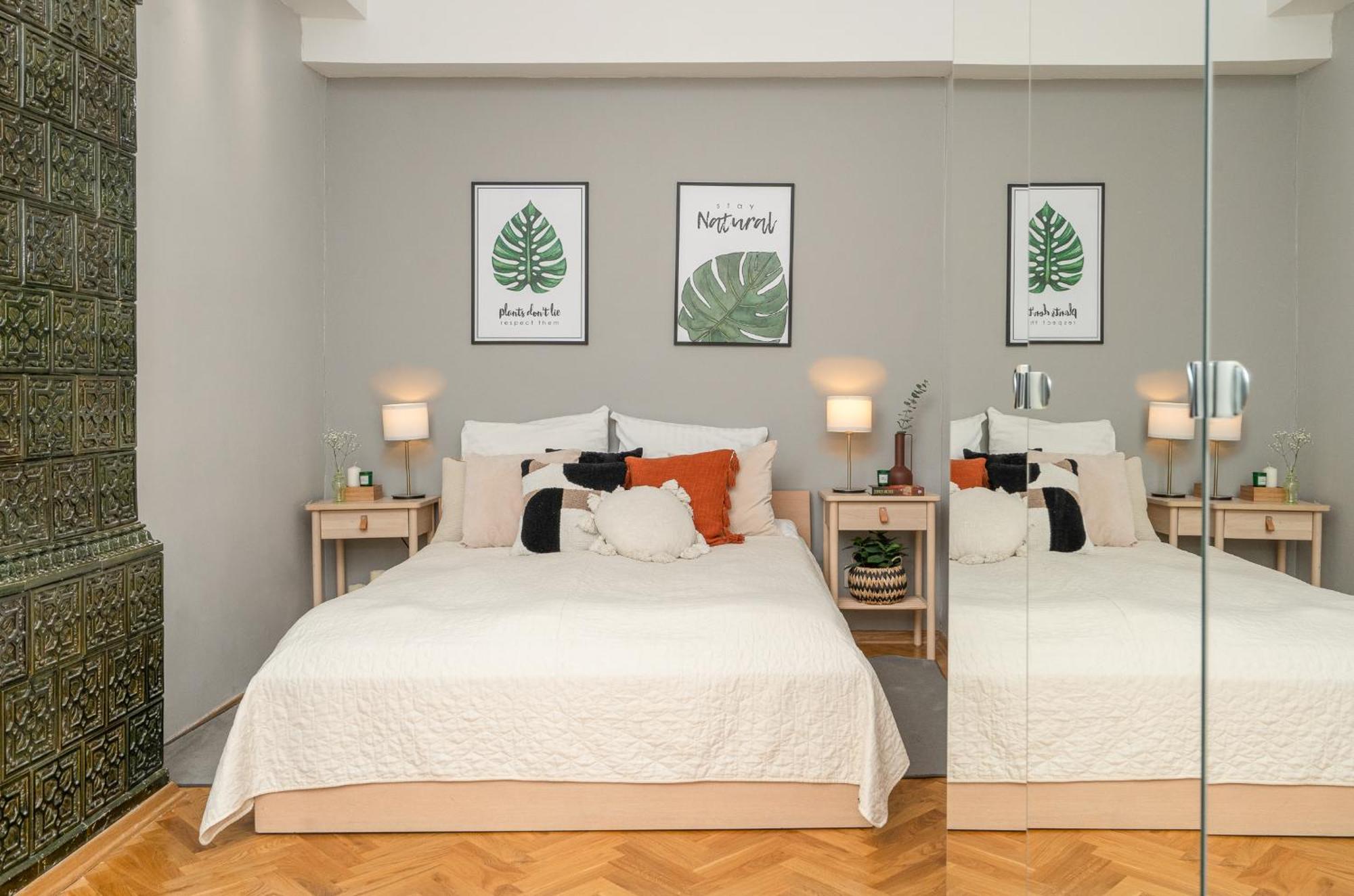 Apartment Sleeping In Main Market