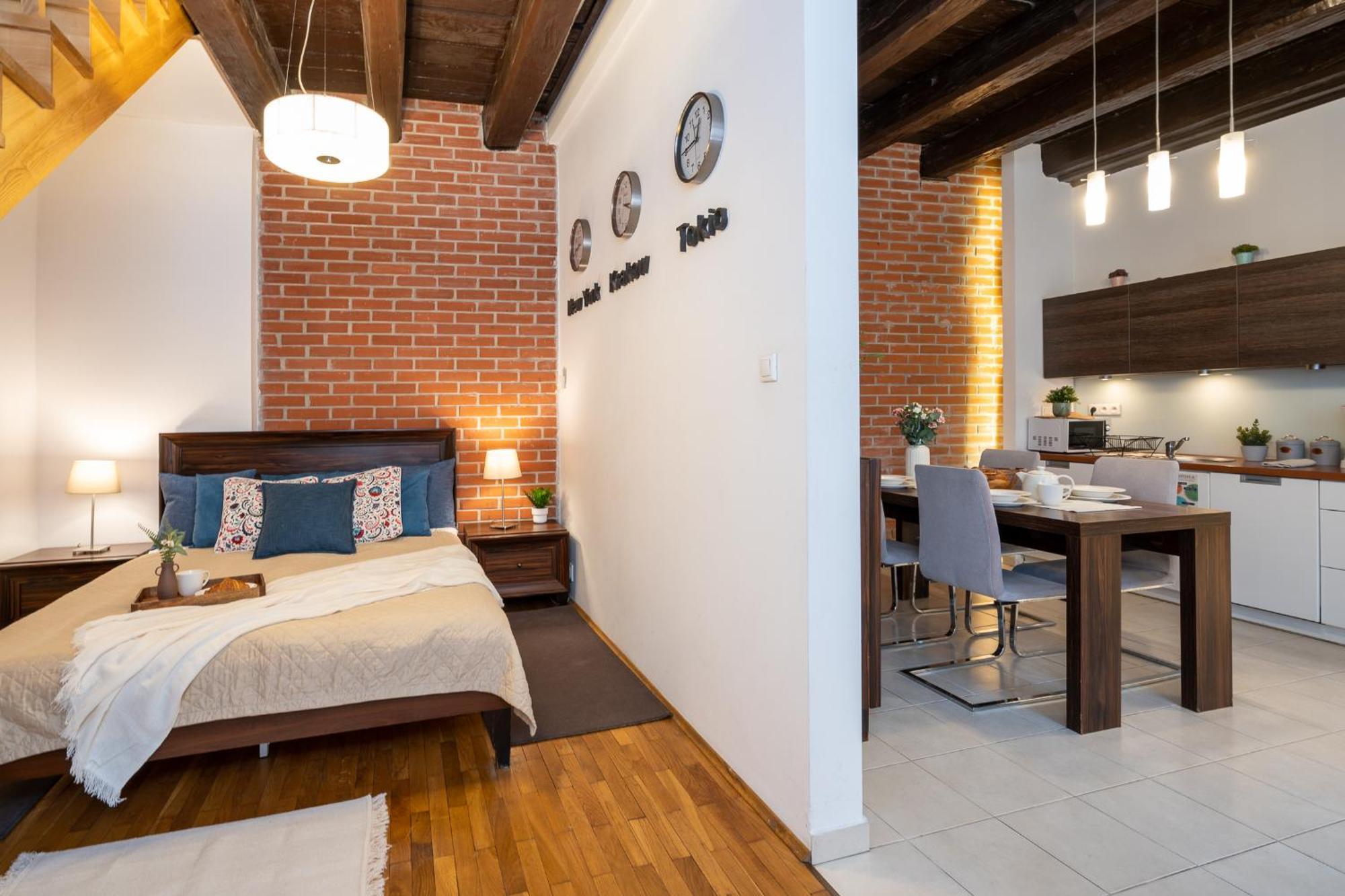 Sleeping In Main Market Apartment